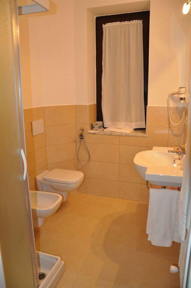 Hotel Saint Pierre Esterno foto